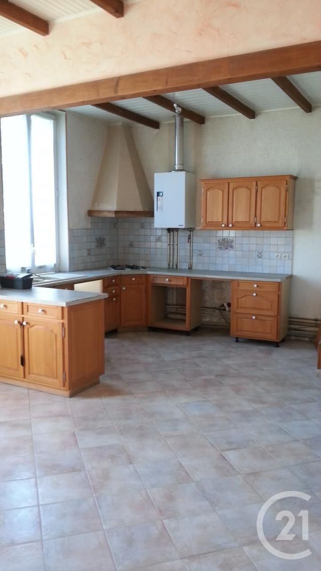 Afficher la photo en grand Appartement F3 à louer - 3 pièces - 64.95 m2 - MARSEILLE - 13015 - PROVENCE-ALPES-COTE-D-AZUR - Century 21 Jnr Immo