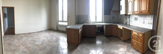 Afficher la photo en grand Appartement F3 à louer - 3 pièces - 64.95 m2 - MARSEILLE - 13015 - PROVENCE-ALPES-COTE-D-AZUR - Century 21 Jnr Immo