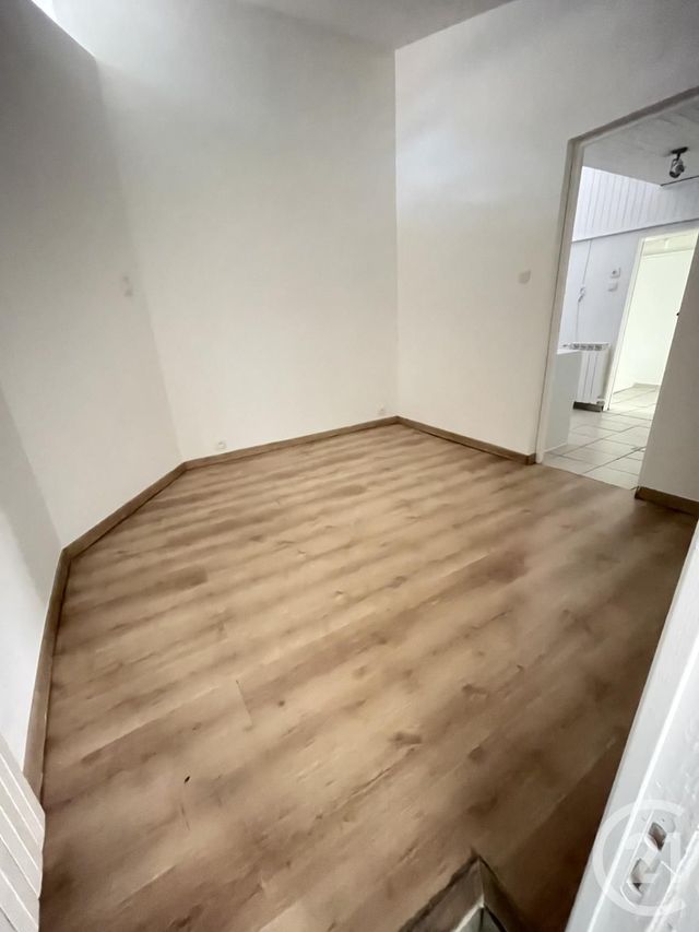 Afficher la photo en grand Appartement F3 à louer - 4 pièces - 62.53 m2 - MARSEILLE - 13016 - PROVENCE-ALPES-COTE-D-AZUR - Century 21 Jnr Immo