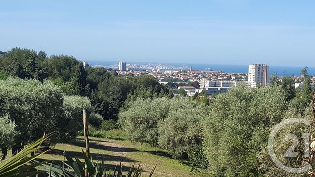 Afficher la photo en grand Appartement F3 à louer - 3 pièces - 72.82 m2 - MARSEILLE - 13015 - PROVENCE-ALPES-COTE-D-AZUR - Century 21 Jnr Immo