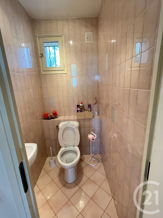 Afficher la photo en grand Appartement F3 à louer - 3 pièces - 72.82 m2 - MARSEILLE - 13015 - PROVENCE-ALPES-COTE-D-AZUR - Century 21 Jnr Immo