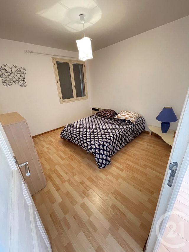 Afficher la photo en grand Appartement F3 à louer - 3 pièces - 72.82 m2 - MARSEILLE - 13015 - PROVENCE-ALPES-COTE-D-AZUR - Century 21 Jnr Immo