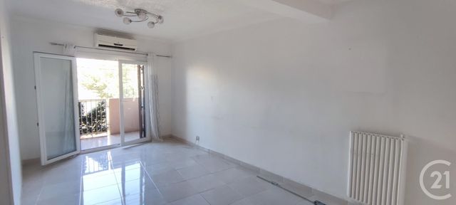 Appartement F4 à louer - 4 pièces - 77.44 m2 - MARSEILLE - 13015 - PROVENCE-ALPES-COTE-D-AZUR - Century 21 Jnr Immo
