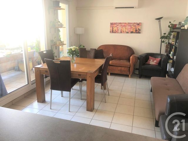 Appartement F3 à louer - 3 pièces - 58.25 m2 - MARSEILLE - 13010 - PROVENCE-ALPES-COTE-D-AZUR - Century 21 Jnr Immo