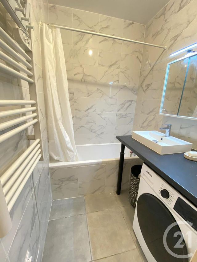 Appartement F3 à louer - 3 pièces - 48.03 m2 - MARSEILLE - 13015 - PROVENCE-ALPES-COTE-D-AZUR - Century 21 Jnr Immo