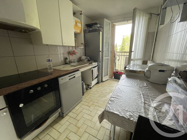 Afficher la photo en grand Appartement T5 à vendre - 5 pièces - 90.0 m2 - MARSEILLE - 13015 - PROVENCE-ALPES-COTE-D-AZUR - Century 21 Jnr Immo