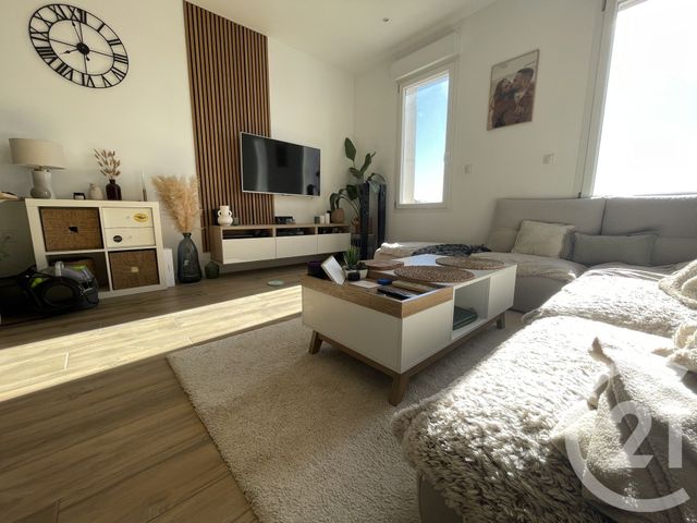 Afficher la photo en grand maison à vendre - 4 pièces - 74.0 m2 - MARSEILLE - 13015 - PROVENCE-ALPES-COTE-D-AZUR - Century 21 Jnr Immo
