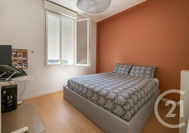 Afficher la photo en grand maison à vendre - 4 pièces - 74.0 m2 - MARSEILLE - 13015 - PROVENCE-ALPES-COTE-D-AZUR - Century 21 Jnr Immo