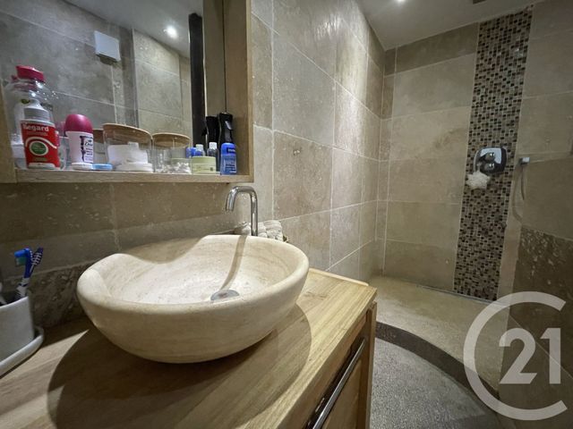 Appartement T3 à vendre - 3 pièces - 56.62 m2 - MARSEILLE - 13015 - PROVENCE-ALPES-COTE-D-AZUR - Century 21 Jnr Immo