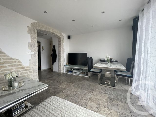 Appartement T3 à vendre - 3 pièces - 56.62 m2 - MARSEILLE - 13015 - PROVENCE-ALPES-COTE-D-AZUR - Century 21 Jnr Immo