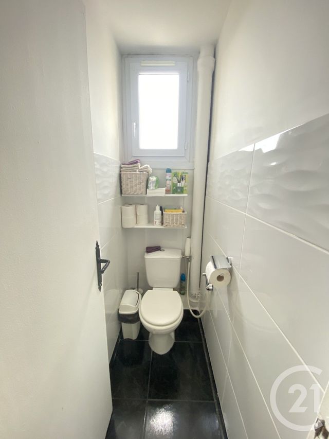 Appartement F4 à louer - 4 pièces - 75.58 m2 - MARSEILLE - 13015 - PROVENCE-ALPES-COTE-D-AZUR - Century 21 Jnr Immo