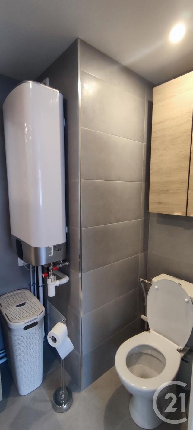 Appartement F2 à louer - 2 pièces - 51.22 m2 - MARSEILLE - 13007 - PROVENCE-ALPES-COTE-D-AZUR - Century 21 Jnr Immo