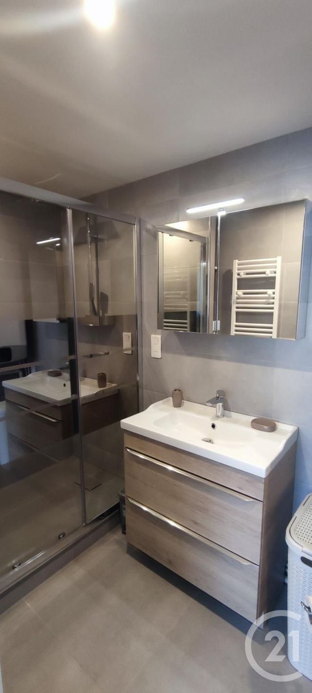 Appartement F2 à louer - 2 pièces - 51.22 m2 - MARSEILLE - 13007 - PROVENCE-ALPES-COTE-D-AZUR - Century 21 Jnr Immo