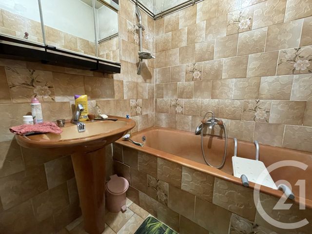 maison à vendre - 6 pièces - 137.31 m2 - MARSEILLE - 13015 - PROVENCE-ALPES-COTE-D-AZUR - Century 21 Jnr Immo