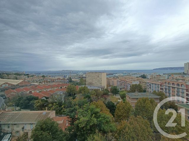 Afficher la photo en grand Appartement F4 à vendre - 4 pièces - 70.0 m2 - MARSEILLE - 13015 - PROVENCE-ALPES-COTE-D-AZUR - Century 21 Jnr Immo