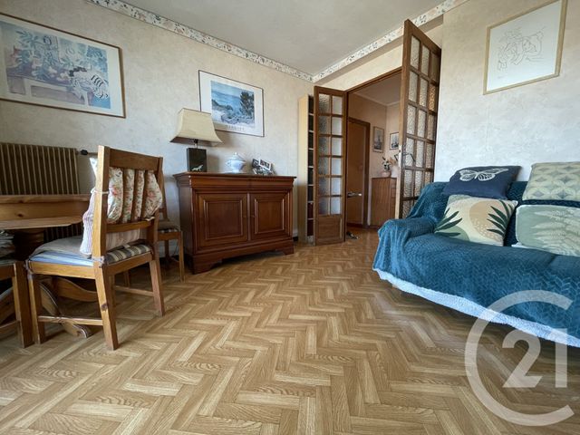 Appartement T4 à vendre - 4 pièces - 72.2 m2 - MARSEILLE - 13015 - PROVENCE-ALPES-COTE-D-AZUR - Century 21 Jnr Immo