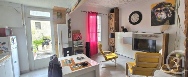 Afficher la photo en grand maison à vendre - 2 pièces - 45.1 m2 - MARSEILLE - 13015 - PROVENCE-ALPES-COTE-D-AZUR - Century 21 Jnr Immo