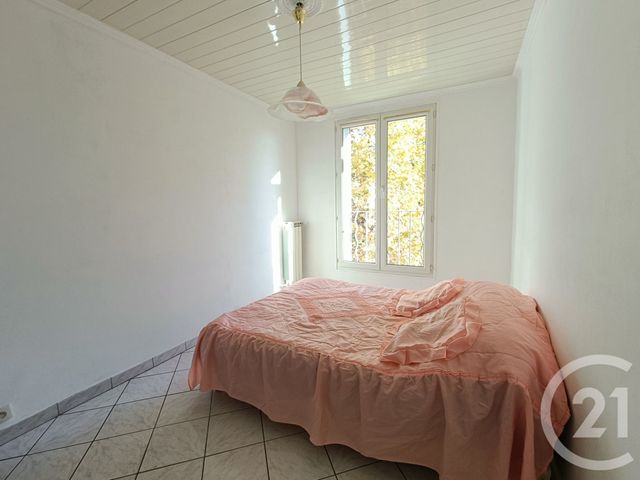 Afficher la photo en grand Appartement F4 à vendre - 4 pièces - 70.0 m2 - MARSEILLE - 13015 - PROVENCE-ALPES-COTE-D-AZUR - Century 21 Jnr Immo