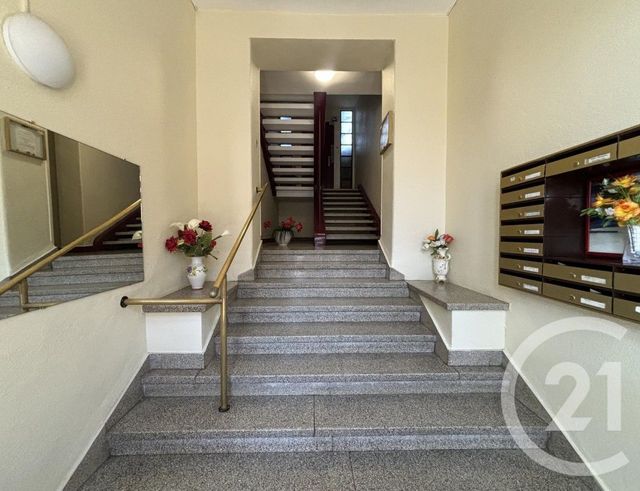 Appartement F4 à vendre - 4 pièces - 70.0 m2 - MARSEILLE - 13015 - PROVENCE-ALPES-COTE-D-AZUR - Century 21 Jnr Immo