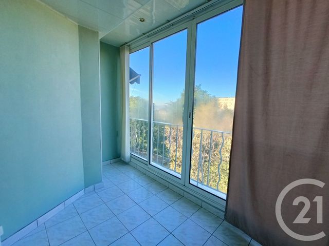 Afficher la photo en grand Appartement F4 à vendre - 4 pièces - 70.0 m2 - MARSEILLE - 13015 - PROVENCE-ALPES-COTE-D-AZUR - Century 21 Jnr Immo