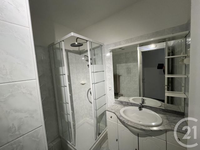 Appartement F2 à louer - 2 pièces - 48.0 m2 - MARSEILLE - 13015 - PROVENCE-ALPES-COTE-D-AZUR - Century 21 Jnr Immo