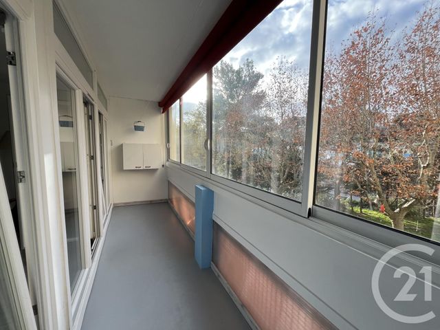 Appartement F2 à louer - 2 pièces - 48.0 m2 - MARSEILLE - 13015 - PROVENCE-ALPES-COTE-D-AZUR - Century 21 Jnr Immo