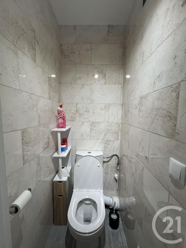 Appartement F2 à louer - 2 pièces - 48.0 m2 - MARSEILLE - 13015 - PROVENCE-ALPES-COTE-D-AZUR - Century 21 Jnr Immo