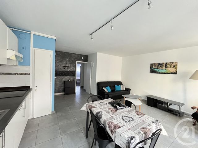 Appartement F2 à louer - 2 pièces - 48.0 m2 - MARSEILLE - 13015 - PROVENCE-ALPES-COTE-D-AZUR - Century 21 Jnr Immo