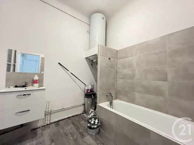 Appartement F3 à louer - 3 pièces - 57.2 m2 - MARSEILLE - 13014 - PROVENCE-ALPES-COTE-D-AZUR - Century 21 Jnr Immo
