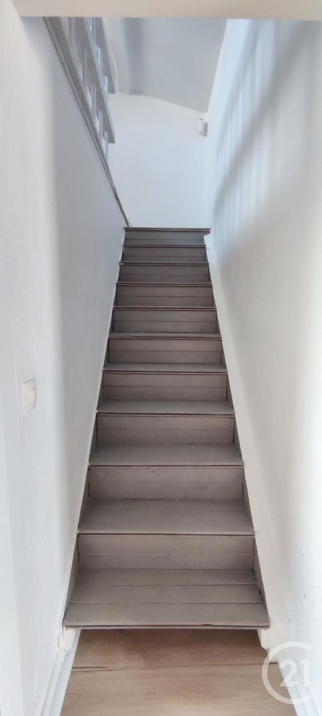 maison à louer - 3 pièces - 30.58 m2 - MARSEILLE - 13016 - PROVENCE-ALPES-COTE-D-AZUR - Century 21 Jnr Immo