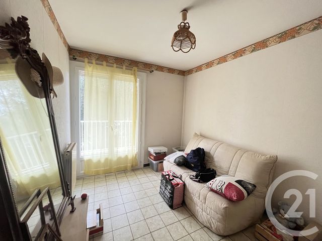 Appartement F5 à vendre - 5 pièces - 84.0 m2 - SEPTEMES LES VALLONS - 13 - PROVENCE-ALPES-COTE-D-AZUR - Century 21 Jnr Immo