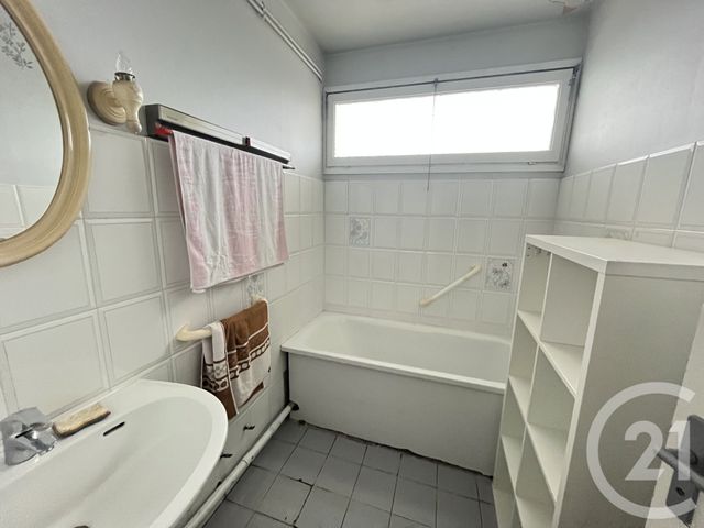 Appartement F5 à vendre - 5 pièces - 84.0 m2 - SEPTEMES LES VALLONS - 13 - PROVENCE-ALPES-COTE-D-AZUR - Century 21 Jnr Immo