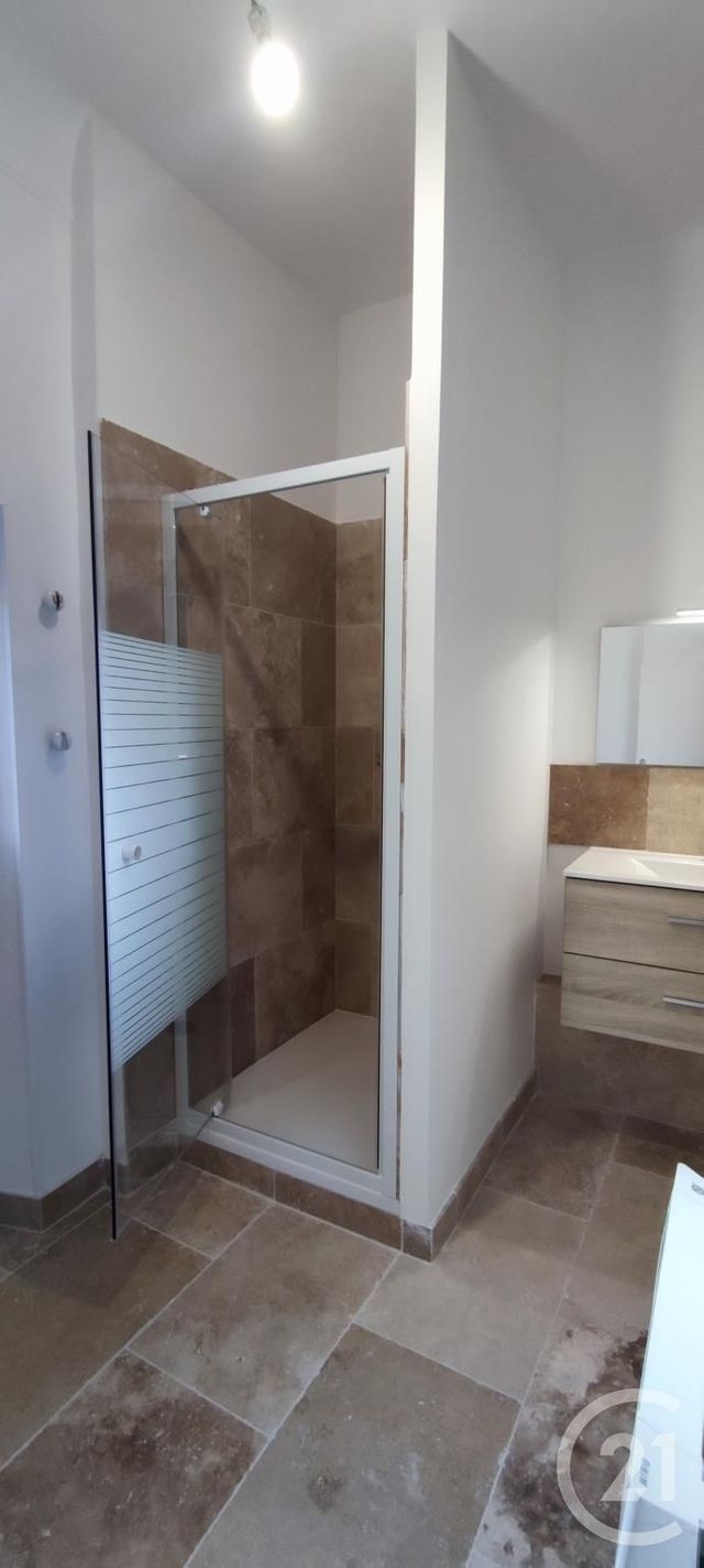 Appartement F2 à louer - 2 pièces - 60.81 m2 - MARSEILLE - 13015 - PROVENCE-ALPES-COTE-D-AZUR - Century 21 Jnr Immo
