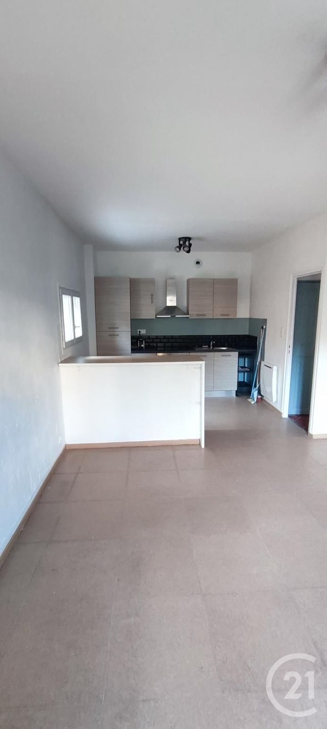 Appartement F2 à louer - 2 pièces - 60.81 m2 - MARSEILLE - 13015 - PROVENCE-ALPES-COTE-D-AZUR - Century 21 Jnr Immo