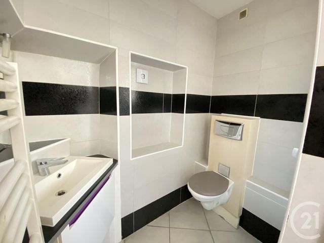 Appartement F1 à louer - 1 pièce - 28.04 m2 - MARSEILLE - 13015 - PROVENCE-ALPES-COTE-D-AZUR - Century 21 Jnr Immo