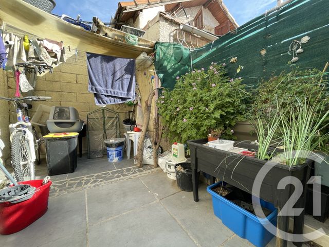 Appartement T2 à vendre - 2 pièces - 45.27 m2 - MARSEILLE - 13015 - PROVENCE-ALPES-COTE-D-AZUR - Century 21 Jnr Immo