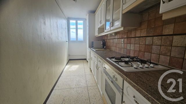 Appartement T4 à vendre - 4 pièces - 79.7 m2 - MARSEILLE - 13015 - PROVENCE-ALPES-COTE-D-AZUR - Century 21 Jnr Immo