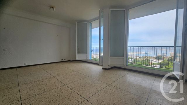 Appartement T4 à vendre - 4 pièces - 79.7 m2 - MARSEILLE - 13015 - PROVENCE-ALPES-COTE-D-AZUR - Century 21 Jnr Immo