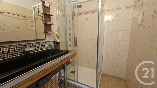 Appartement T4 à vendre - 4 pièces - 79.7 m2 - MARSEILLE - 13015 - PROVENCE-ALPES-COTE-D-AZUR - Century 21 Jnr Immo