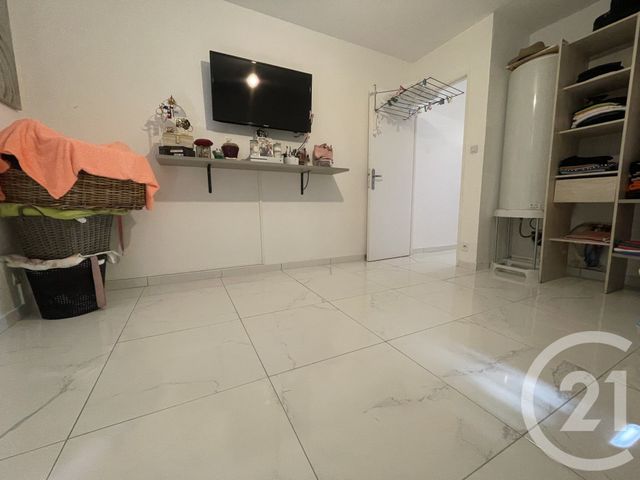 Appartement T4 à vendre - 4 pièces - 84.1 m2 - MARSEILLE - 13015 - PROVENCE-ALPES-COTE-D-AZUR - Century 21 Jnr Immo
