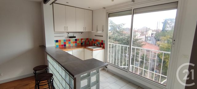 Appartement F2 à louer - 2 pièces - 43.73 m2 - MARSEILLE - 13015 - PROVENCE-ALPES-COTE-D-AZUR - Century 21 Jnr Immo
