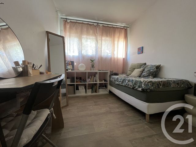 Appartement T5 à vendre - 5 pièces - 81.18 m2 - MARSEILLE - 13015 - PROVENCE-ALPES-COTE-D-AZUR - Century 21 Jnr Immo