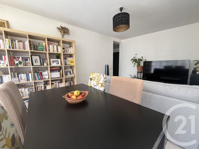 Appartement T5 à vendre - 5 pièces - 81.18 m2 - MARSEILLE - 13015 - PROVENCE-ALPES-COTE-D-AZUR - Century 21 Jnr Immo