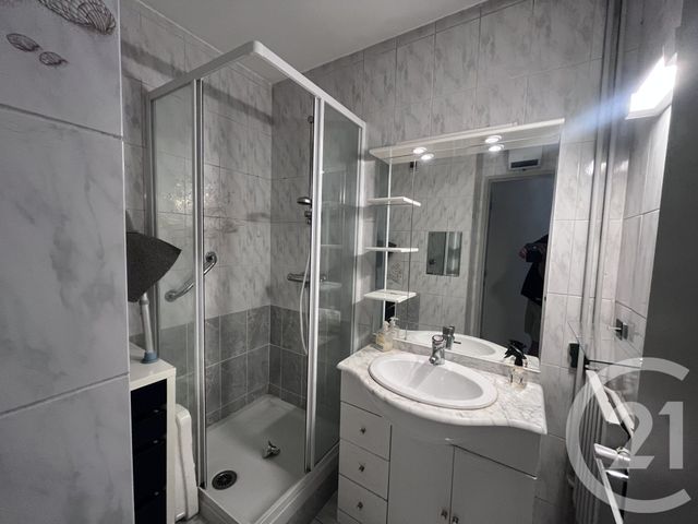 Appartement T3 à louer - 3 pièces - 57.71 m2 - MARSEILLE - 13015 - PROVENCE-ALPES-COTE-D-AZUR - Century 21 Jnr Immo