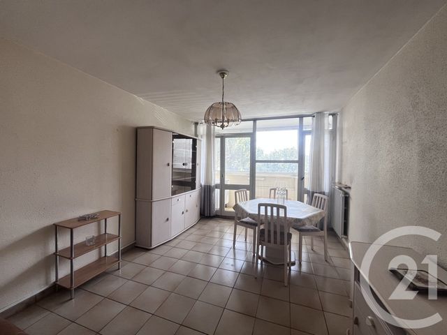 Appartement T3 à louer - 3 pièces - 57.71 m2 - MARSEILLE - 13015 - PROVENCE-ALPES-COTE-D-AZUR - Century 21 Jnr Immo