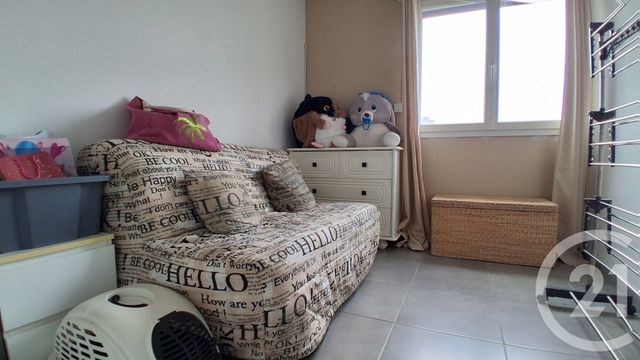 Appartement T4 à vendre - 4 pièces - 68.0 m2 - MARSEILLE - 13015 - PROVENCE-ALPES-COTE-D-AZUR - Century 21 Jnr Immo