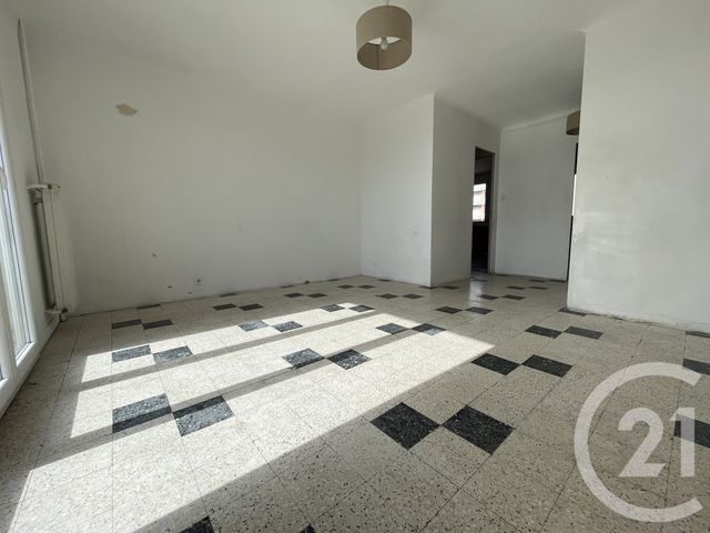 Appartement T4 à vendre - 4 pièces - 73.25 m2 - MARSEILLE - 13015 - PROVENCE-ALPES-COTE-D-AZUR - Century 21 Jnr Immo