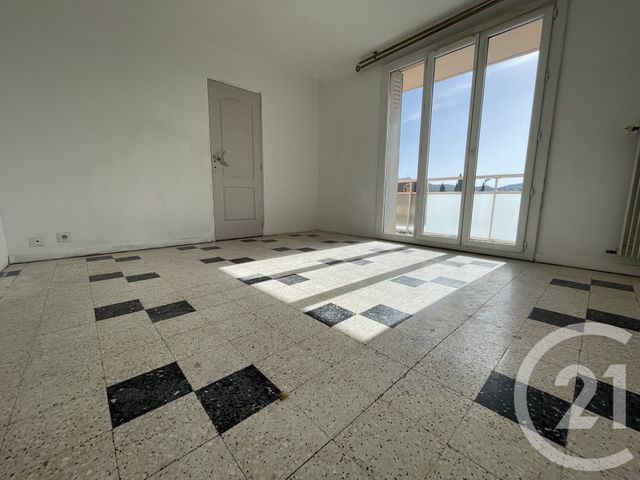 Appartement T4 à vendre - 4 pièces - 73.25 m2 - MARSEILLE - 13015 - PROVENCE-ALPES-COTE-D-AZUR - Century 21 Jnr Immo