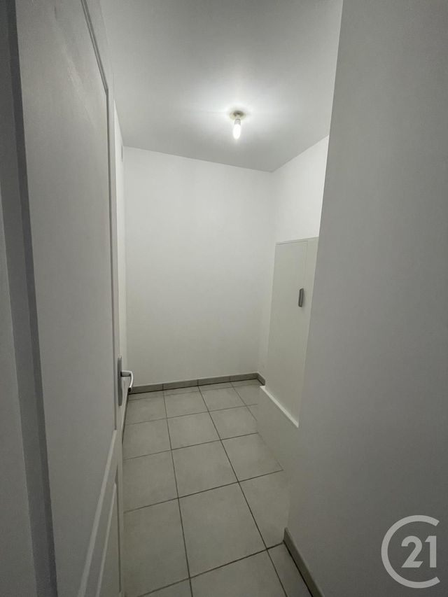 Appartement F2 à louer - 2 pièces - 42.1 m2 - VITROLLES - 13 - PROVENCE-ALPES-COTE-D-AZUR - Century 21 Jnr Immo