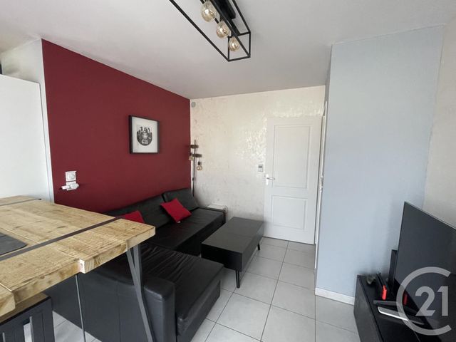 Appartement F2 à louer - 2 pièces - 42.1 m2 - VITROLLES - 13 - PROVENCE-ALPES-COTE-D-AZUR - Century 21 Jnr Immo